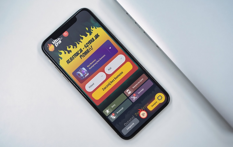Hellspin Kasyno na ekranie telefonu kom&oacute;rkowego