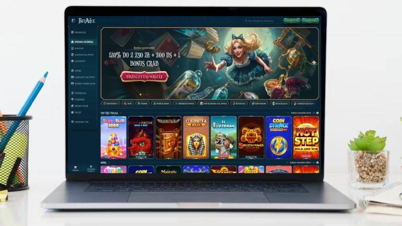 Strona gł&oacute;wna kasyna BetAlice na ekranie komputera